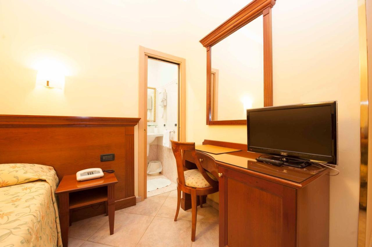 Hotel Astigiana&Appartamenti Varazze Esterno foto