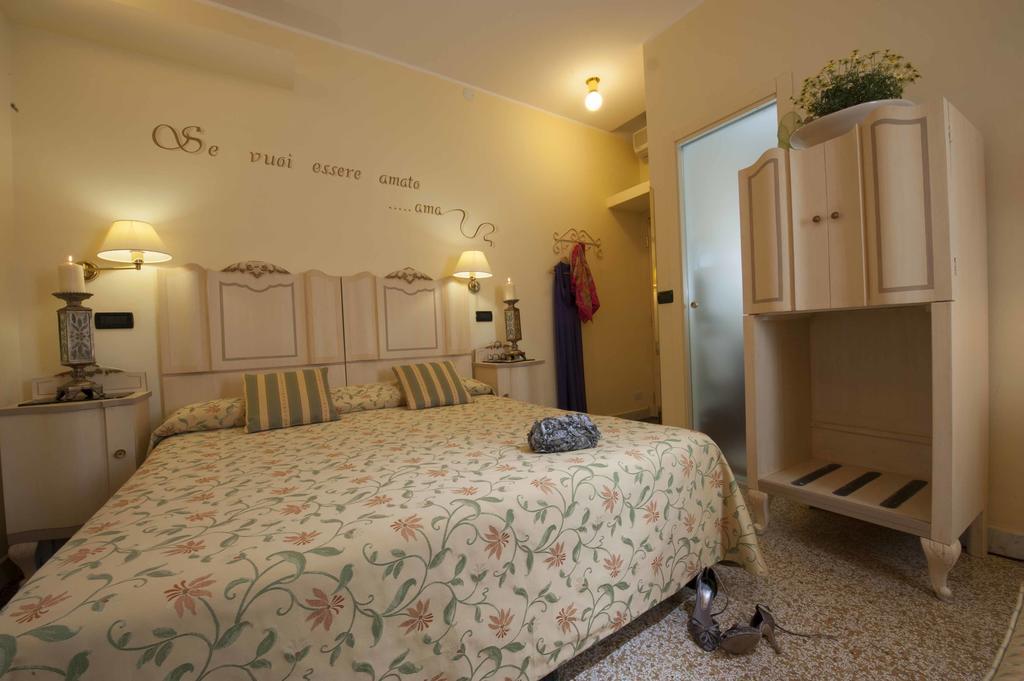 Hotel Astigiana&Appartamenti Varazze Esterno foto